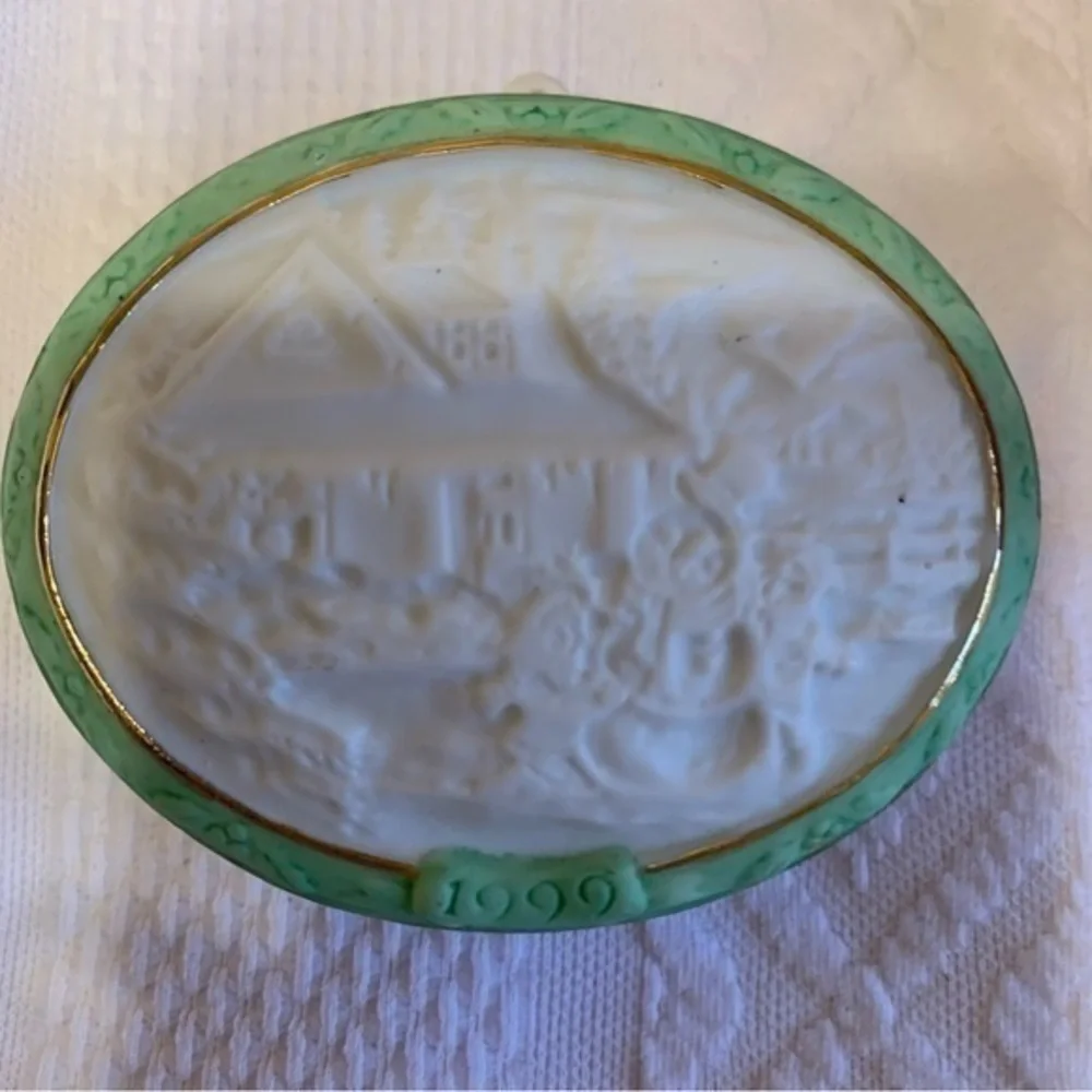 Vintage‎ Hallmark Keepsake Let it Snow! 1999 Christmas ornament